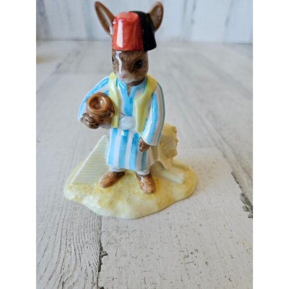 Royal Doulton Egyptian bunnykins pyramid DB 314 2003 statue figurine bunny rabbi